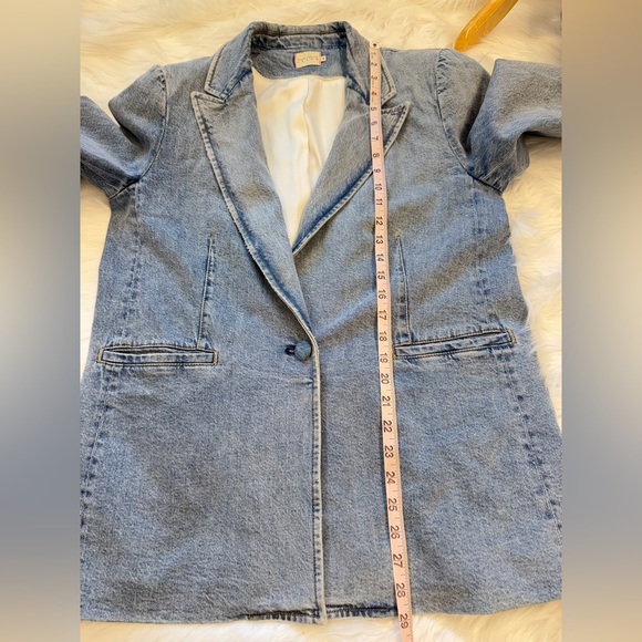 Alice + Olivia JUSTINE ROLLED CUFF BLAZER 12 - Picture 11 of 12